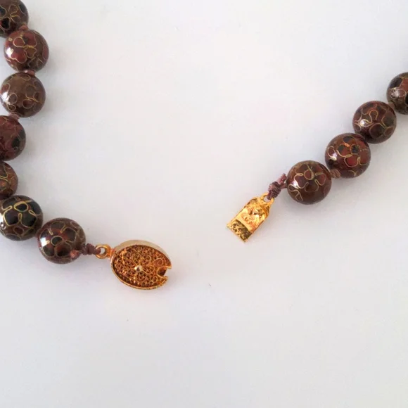 Beaded necklace - Picture 5 of 6